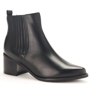 Blondo Laureece Black Bootie 9.5